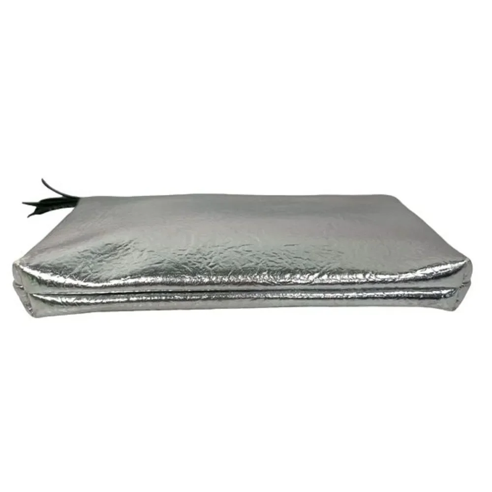 IPSY Metallic Silver Cosmetics Bag Travel Textured Minimalist Zip Close 7.5